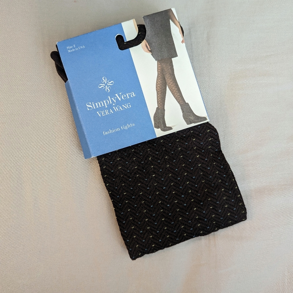 4 for 25🔥 NWT Simply Vera Vera Wang fashion tights (M)